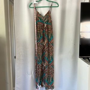 Wet Seal M Maxi GUC a lot of stretch